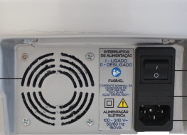 LED Antares — IBRAMED — 3. Pressione o interruptor de alimentação ligado/desligado para a posição ligado. Em seguida, o visor mostrará a mens...